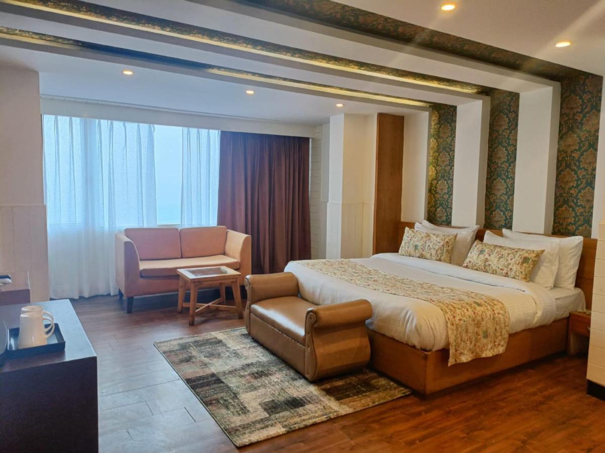 Yashshree Mussoorie Mall Road ภายนอก รูปภาพ
