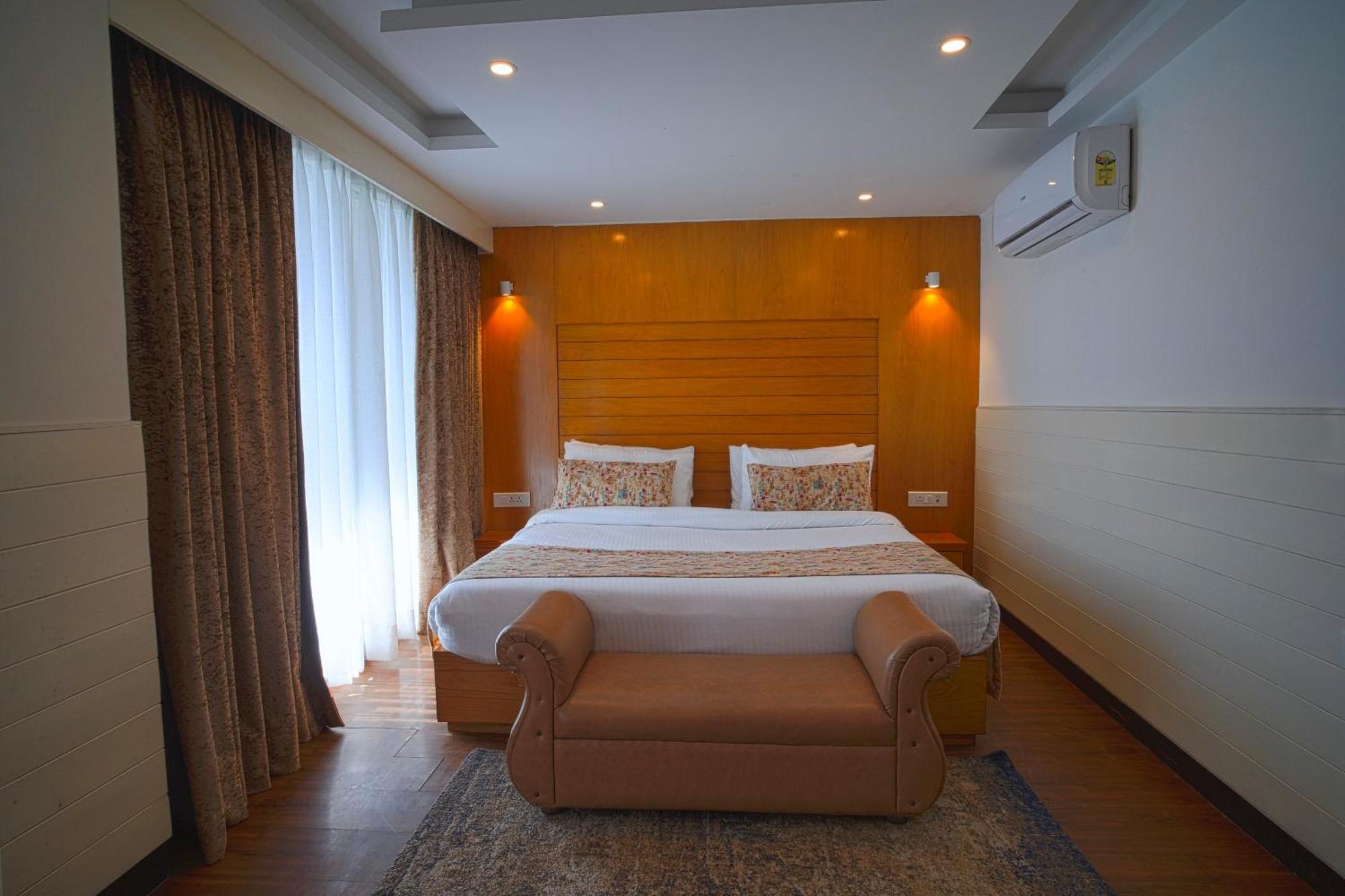Yashshree Mussoorie Mall Road ภายนอก รูปภาพ