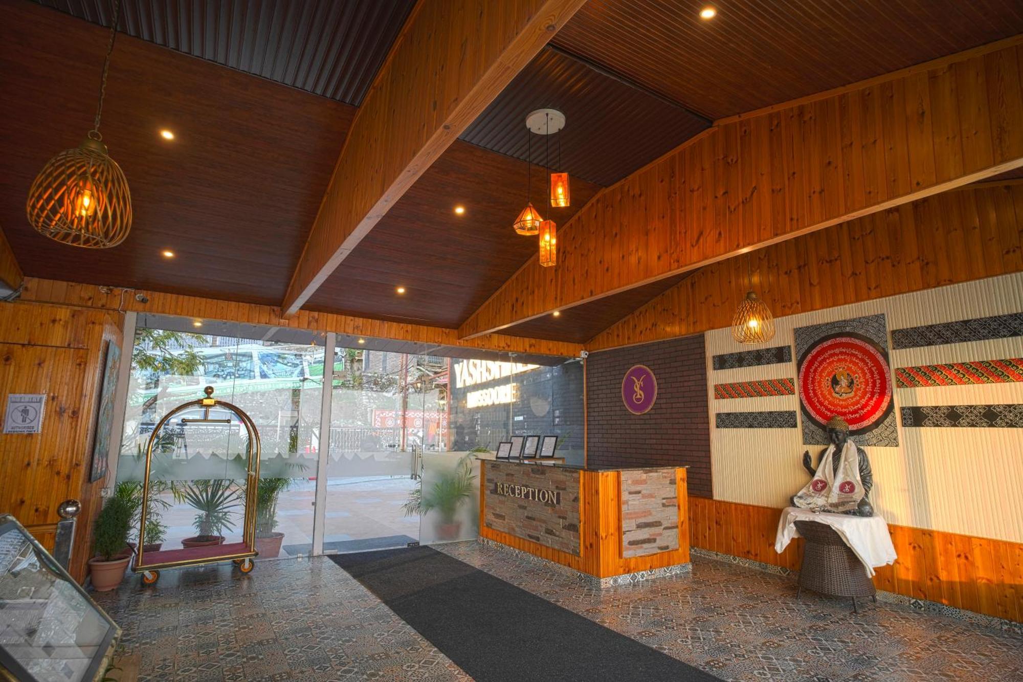 Yashshree Mussoorie Mall Road ภายนอก รูปภาพ